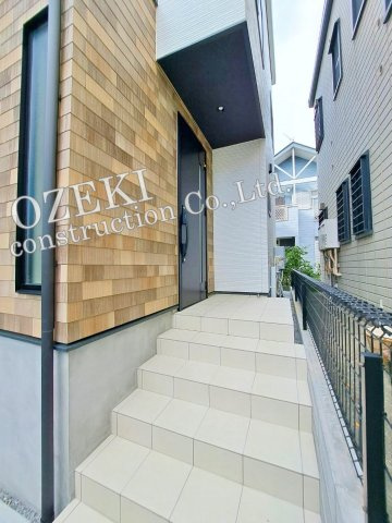 越谷市大間野町新築戸建て　-Dream Your Life Styles.-のエントランス