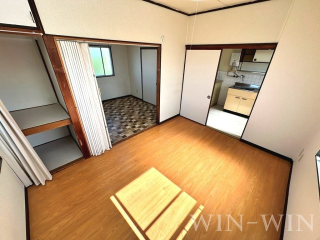 コーポ松山の居間・リビング