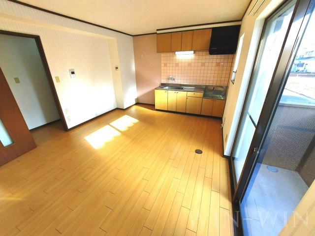 ミューズイン山田 Bの居間・リビング