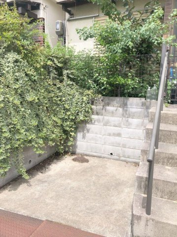 枚方市楠葉野田2丁目　中古一戸建ての外観