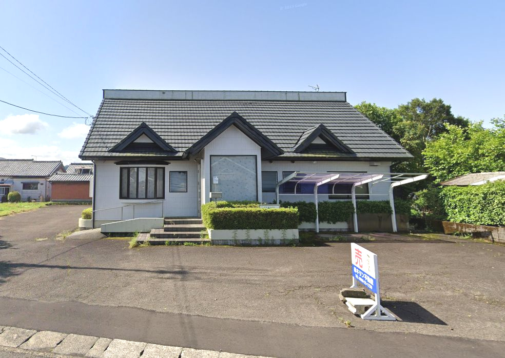 北諸県郡三股町大字宮村の店舗の外観