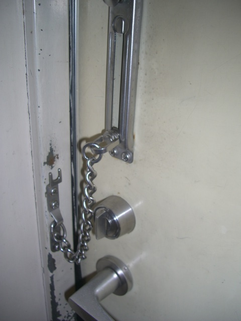 エステートピア志邑のセキュリティ|ドアチェン