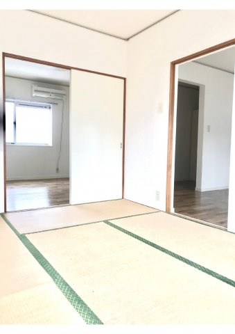 エステートピア志邑の和室|ゆったりとくつろげる和室です