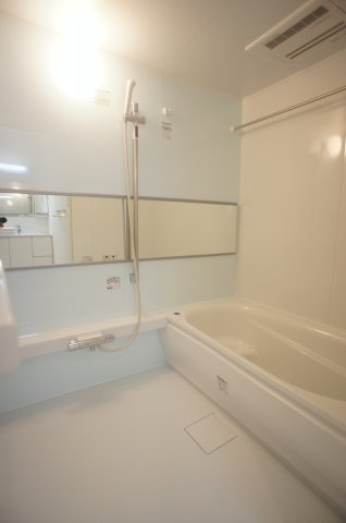 シャーメゾン　コルヌイエの浴室|追い焚きオートバス♪浴室乾燥機♪一日の疲れを癒すお風呂