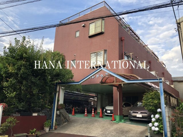 パレドゥユーの外観