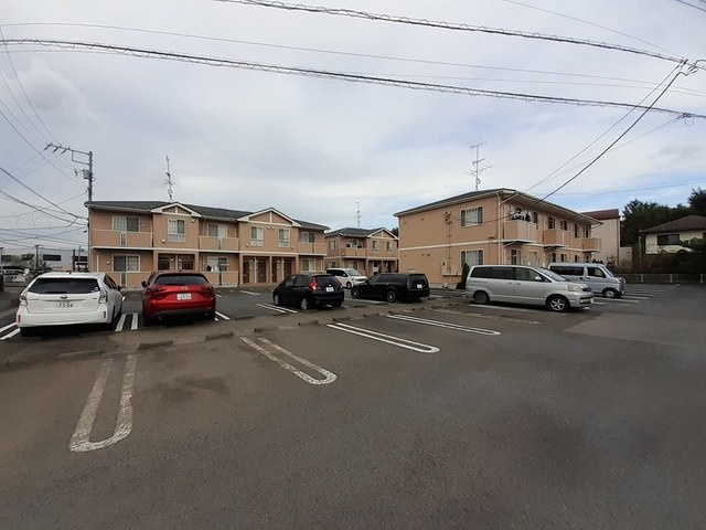 サン・ヒルズ永国Ｃの駐車場