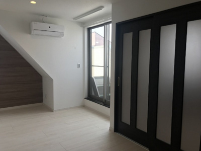 【洋室】 | Grandticグランソレイユ別府（グランティックグランソレイユベフ） | 別号室の写真になります。現況優先。