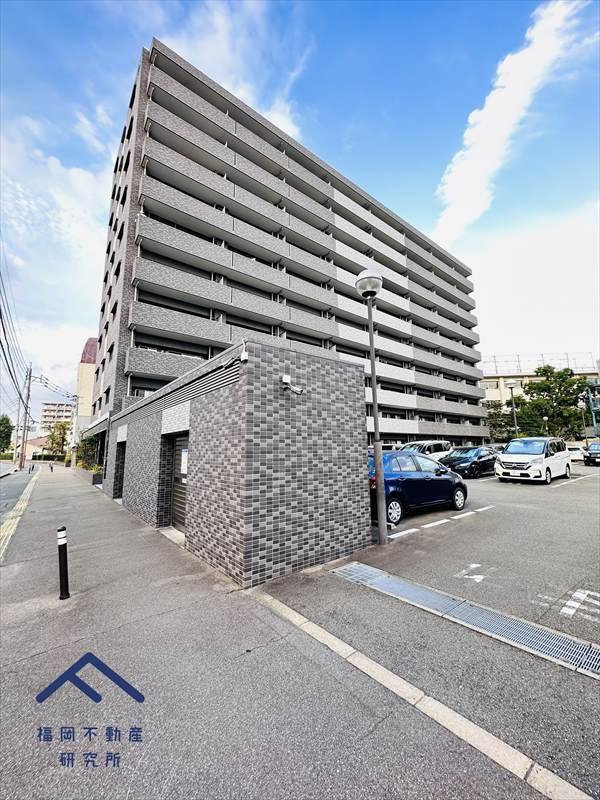 アルファライフ博多南の外観|シックな外観のアルファライフシリーズ。JR竹下駅まで徒歩9分と好立地！