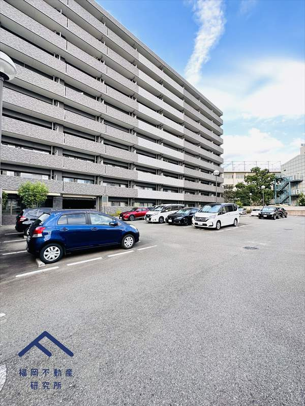 アルファライフ博多南の駐車場|1住戸1台確保できる敷地内平置駐車場は月額5000円でご利用頂けます
