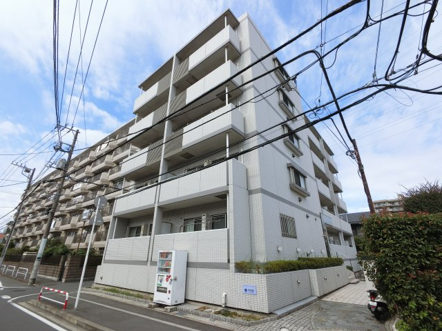 ポポラーレ船橋の外観