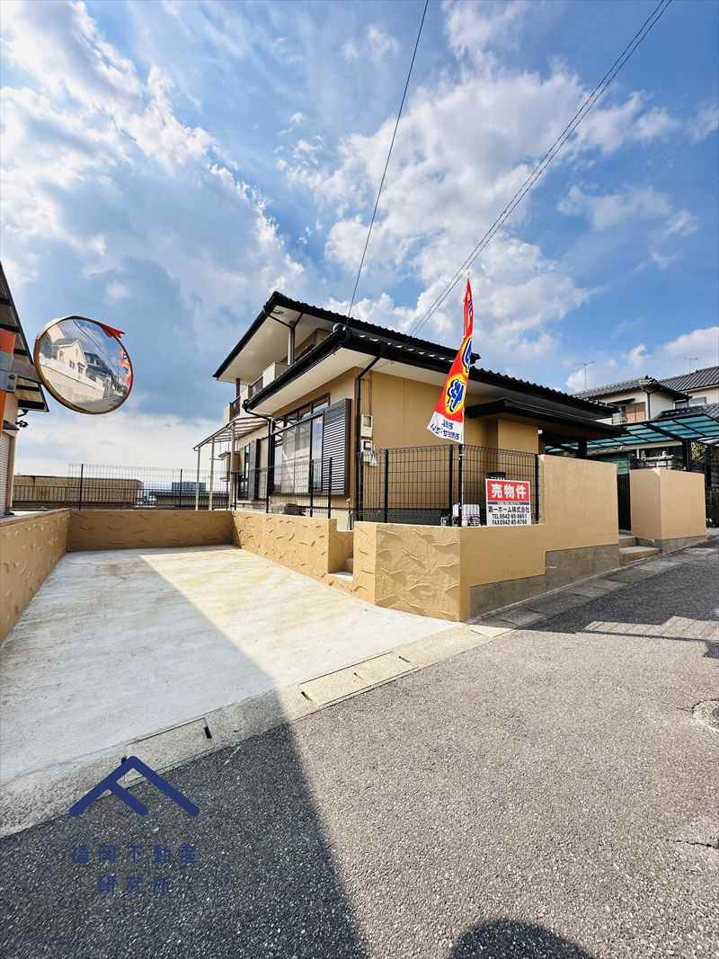 太宰府市梅香苑4丁目　戸建ての駐車場