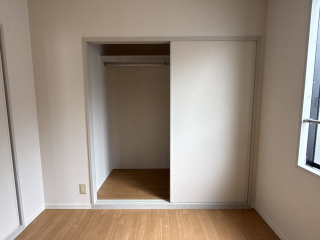 松本駅前ハイツの収納