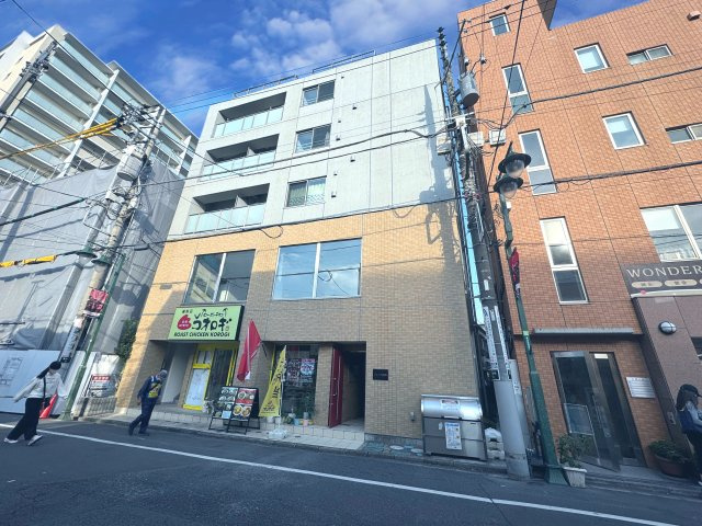 プレミア浦和の外観