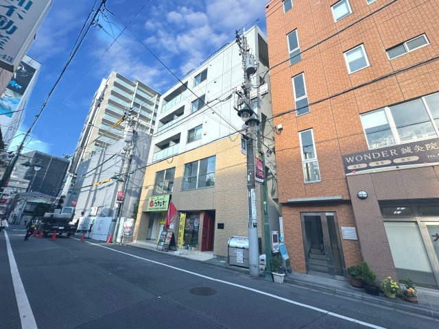 プレミア浦和の外観