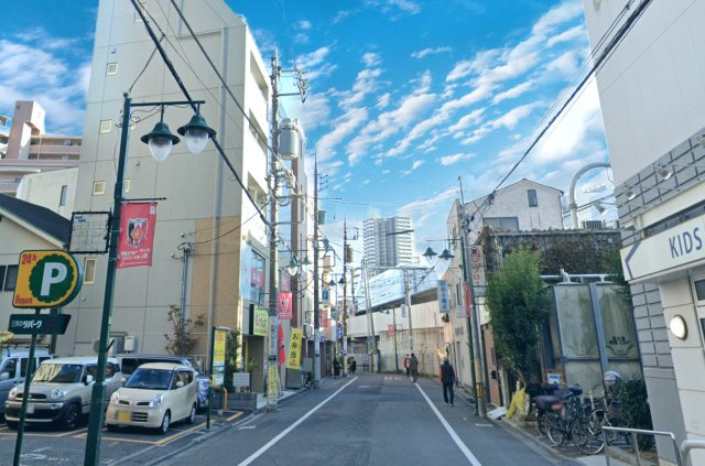 プレミア浦和の周辺