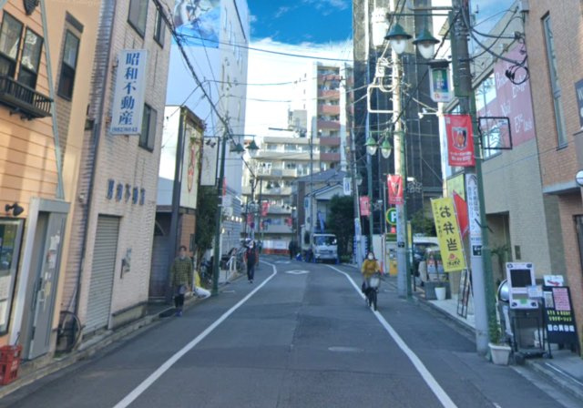 プレミア浦和の周辺