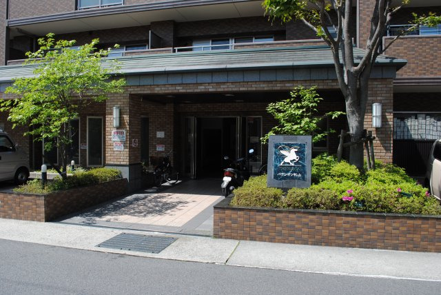 ３沿線利用可能☆広いルーフバルコニー付☆３方角住戸につき開放感あり☆４ＬＤＫ☆パデシオン桃山の外観|外観