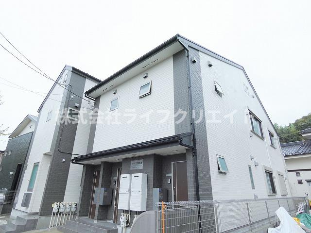 サンライズ百草園の外観