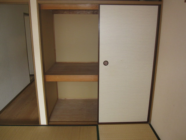 メゾンド　リポの収納