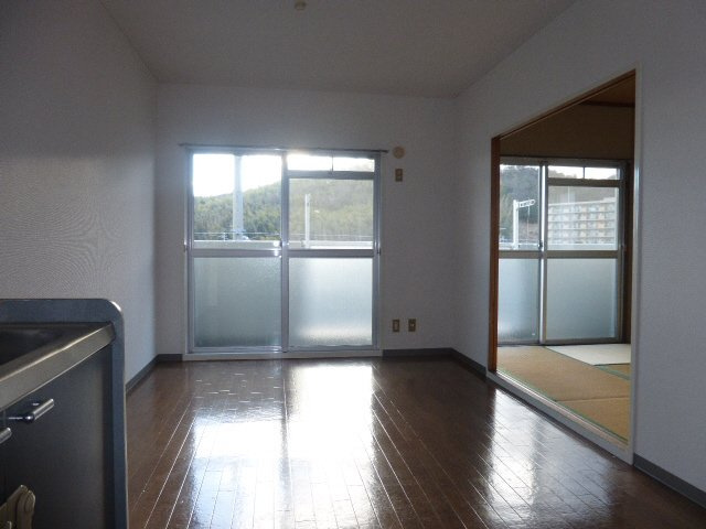 プランドール柳井の居間・リビング