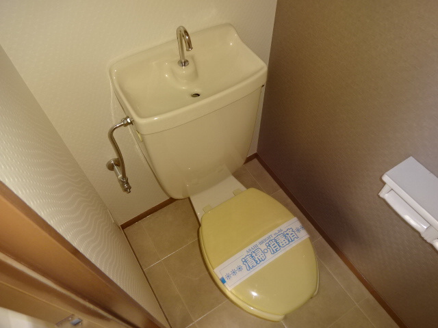 ハイツ・ラポールＢ棟のトイレ