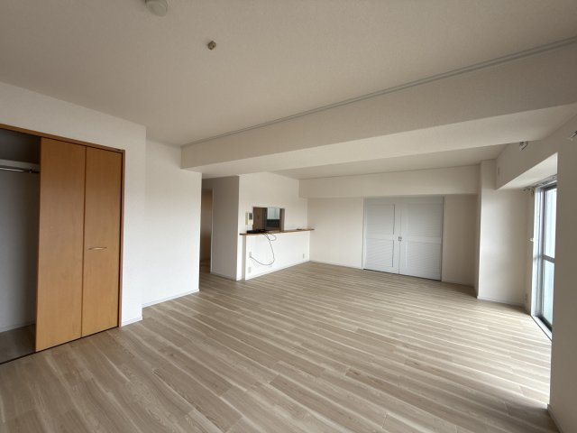 シャトーブランシェの居間・リビング