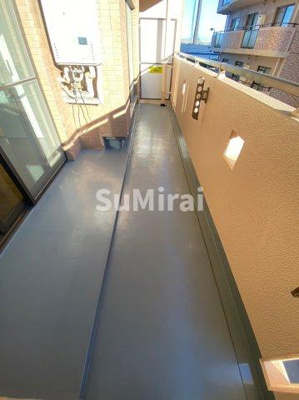 【バルコニー】 | ベルレコルテ浜辺