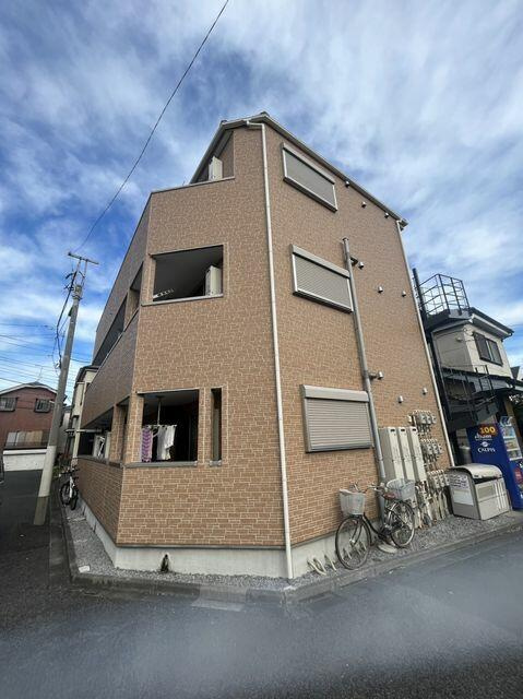 足立区伊興4丁目のアパートの画像