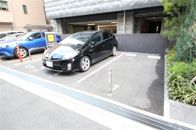 【駐車場】 | ララプレイス梅田西イルミナーレ