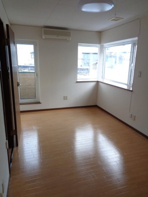 【居間・リビング】 | パレス八重