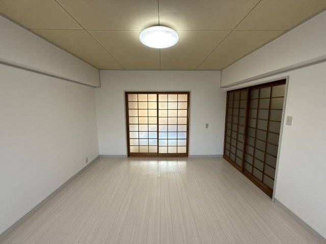 アートマンションの居間・リビング