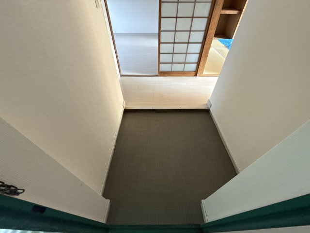 アートマンションの玄関