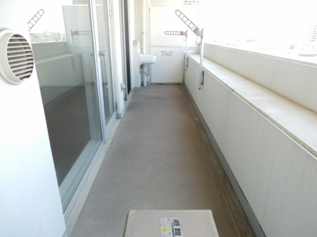 グラジオ元町プレミアムのバルコニー