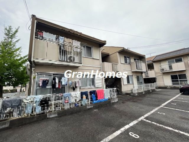 ハイツときB棟の外観