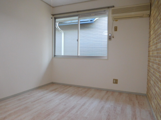 ハイネスモンの寝室