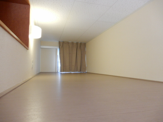 細江マンションの子供部屋