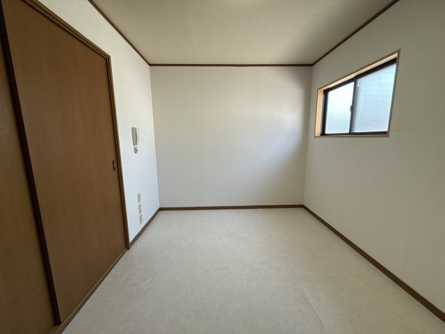 山本ハイツの居間・リビング