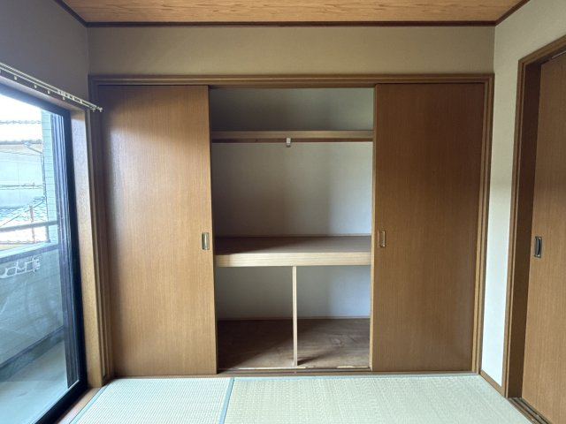 山本ハイツの収納