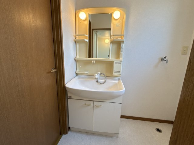 山本ハイツの洗面所
