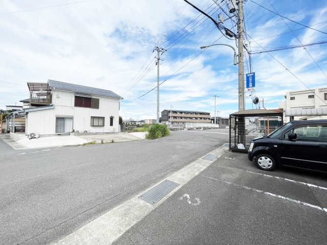 アクシス南島田　A棟の周辺