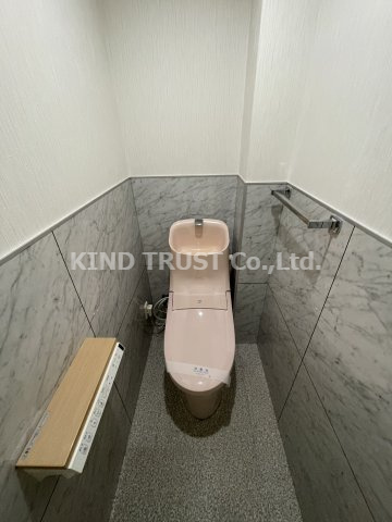 シーズ梅田東のトイレ|コンパクトで使いやすいトイレです