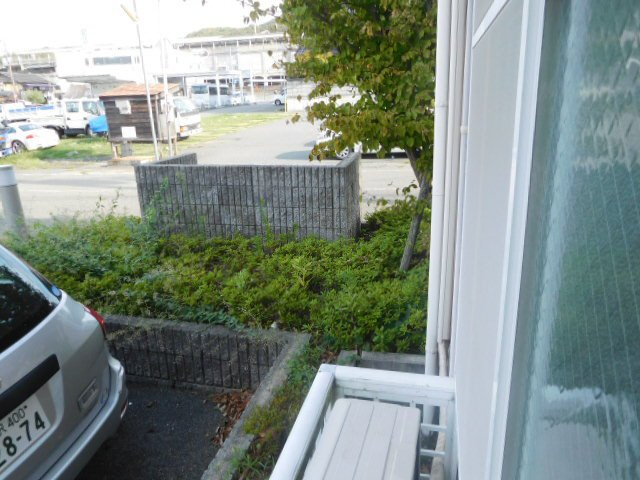 レオパレス西田のバルコニー