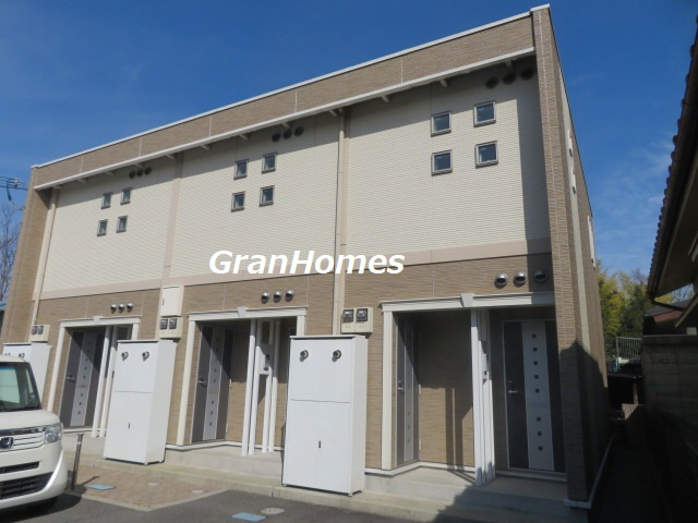 レオネクストナバノの外観