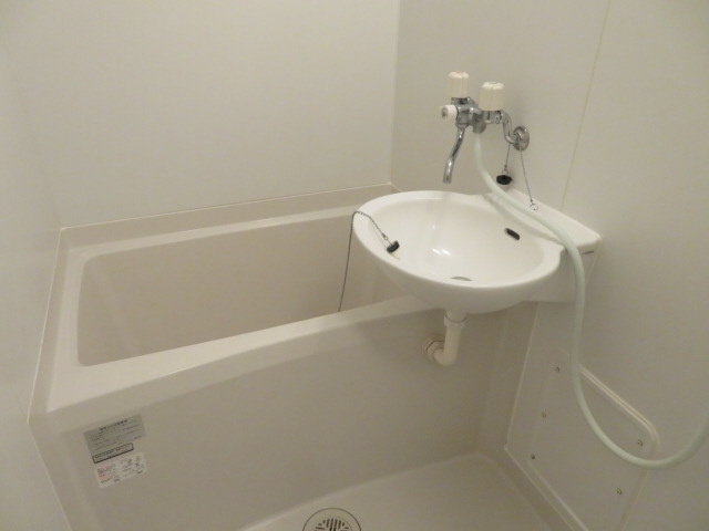 レオネクストナバノの浴室