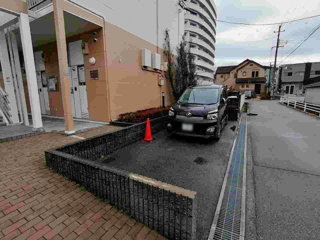 レオパレス那波大浜のその他|駐車場