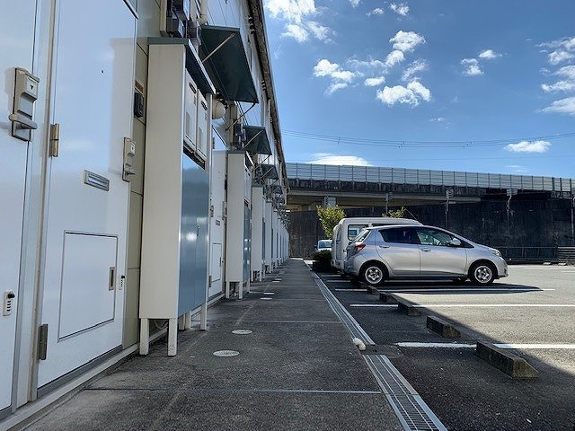 レオパレスジゥイール富永のエントランス