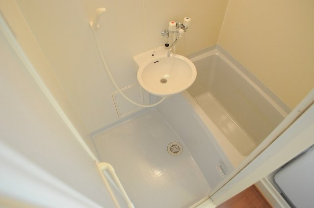 レオパレスジゥイール富永の洗面所