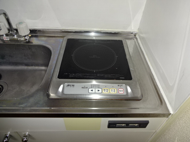 レオパレスＳｔ．Ｌｅａｆ１号館のキッチン