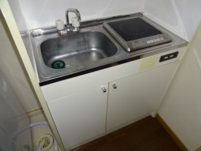 レオパレスＳｔ．Ｌｅａｆ１号館のキッチン