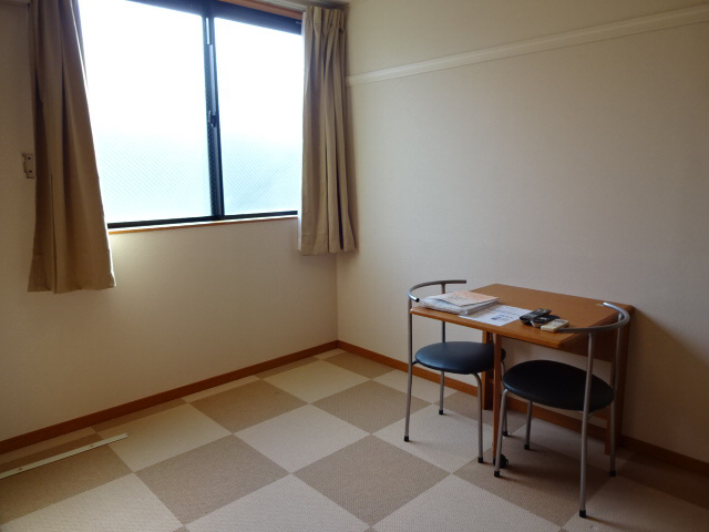 レオパレス若草の子供部屋